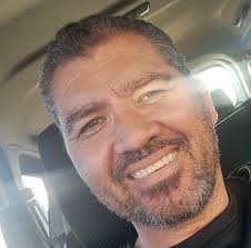 I saw the movie Blade Runner (1982) today and I didn't like it. Seeing as  it seems to be regarded a classic, what did I miss? First of all, you need  to