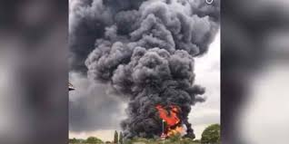 A large fire at an industrial premises on juno road in leamington spa has led emergency services to evacuate the surrounding area, warwickshire police have confirmed. F4ddvzw4t0cxxm