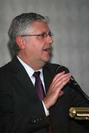 paratracks-11-2006 v6.qxp