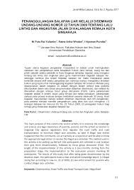 Masalah sosial yang terjadi dalam hal kesehatan dipengaruhi oleh faktor kemiskinan dan juga biaya yang mahal. Https Ejournal Undiksha Ac Id Index Php Jpkm Article Download 10587 7571