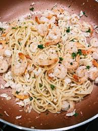 Shrimp scampi with white sauce. Shrimp And Crab Pasta In White Wine Sauce Besos Alina