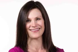 Alexis Ashworth's Instagram, Twitter & Facebook