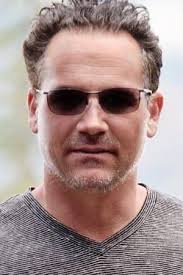 Cast & Crew for Hawaii Five-0 2x03 "Kame'e (The Hero)"