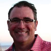 Karen Duerr's Instagram, Twitter & Facebook