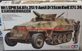 251/21 were produced until the end of the war, many of which through conversion of older modifications. Tamiya 35147 1 35 Sd Kfz 251 9 Ausf D Kanonenwagen Slotcarusa