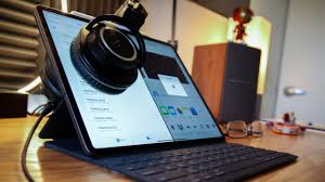 Compatible with the apple pencil, magic keyboard and smart keyboard folio (sold separately), the new ipad pro does everything a pc can do. Why I Returned My 11 Inch Ipad Pro And Bought A 12 9 Inch Ipad Pro Youtube