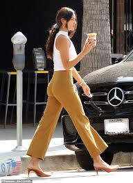 Clearly, good looks run in the family—gonzález is the only daughter of mexican former model glenda reyna. Eiza Gonzalez Showcases Her Figure In High Waist Pants And A Tight White Top While Getting A Coffee Sound Health And Lasting Wealth