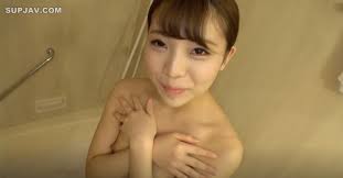 FC2 PPV 4589042 - Yuhi-chan, who ejaculates twice and has beautiful abs.  She is so trembling all over that she falls in love with the first time she  meets him. | JAV GIGA