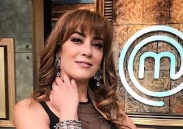 El hijo de Anette Michel ya creció y es brutalmente hermoso