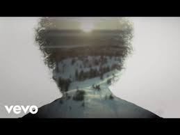 Am ed una figlia che toccava il viso di sua madre, c ho visto. Abbi Cura Di Me Di Simone Cristicchi Significato