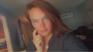 so anyone know how much it cost to get a ipad fix in the mall , and is it  open?