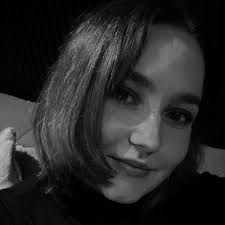 I am excited to share that I have graduated from the University of Bristol  with a 2.1 in English and Film BA!