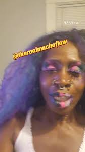 Golden Platinum Nefertiti Makeup Look