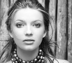 Kim Neill's Instagram, Twitter & Facebook