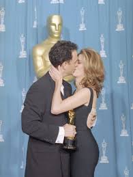 6 Rules Of A Happy Marriage According To Tom Hanks Who S Been Married For 31 Years