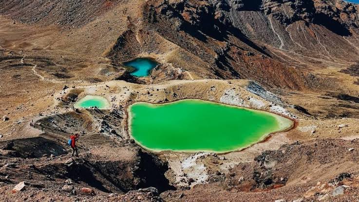 Tongariro Alpine Crossing: New Zealand's best (and potentially most  disappointing) day hike | Stuff
