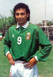 Los años setenta fueron una étapa de consolidación de los pumas de la unam, ya que de 1975 a 1980 fueron protagonistas año con año del campeonato. Asi Ha Sido La Transformacion Fisica De Hugo Sanchez Con El Paso Del Tiempo