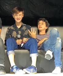 Growing up on methamphetamine di suo figlio nic sheff, e racconta di un padre che cerca di aiutare il figlio ad uscire. Pin By Mars On It It Movie Cast Actors Future Boyfriend