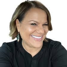 Tina Kemble's Instagram, Twitter & Facebook