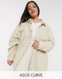 Pour messieurs, les éternels manteaux et pulls peuvent être accompagnés d'une tenue de soirée pour un look vente en ligne de vêtements de grande taille et accessoires de mode pour femmes rondes à petits prix. Manteaux Grande Taille Vestes Grande Taille Asos