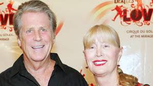 Beach Boys Legend Brian Wilson Mourns Death of Wife Melinda: “She Was My  Savior”
