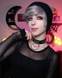 𝕷𝖚𝖓𝖆 𝕭𝖑𝖆𝖈𝖐 🎃 (@officiallunablack) • Instagram photos and videos