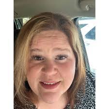 Leann Helms's Instagram, Twitter & Facebook