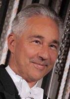 Robin Fountain's Instagram, Twitter & Facebook