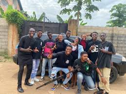 Profile for Solid Hood Troupe