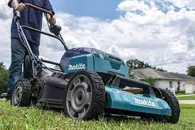 As the name indicates, greenworks designed this model for professional use, giving it a more durable build. Makita Xml08 Self Propelled Lawn Mower Review Pro Tool Reviews