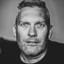 📣 Eamonn & Alison Spratt receiving from Ivan Yates the Award for “Best  Digital Marketing Agency” at the REA Annual Awards 2021 in the Mount  Wolseley Hotel, Tullow, Co Carlow yesterday. . . . . . . #