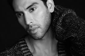 STEVE REGANATO PHOTOGRAPHER: Ricardo Leveratto contemplates in Janet Zheng.