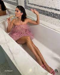 Monica Barbaro - Latest posts and media in Monica Barbaro - Fappenist