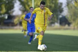 Age:18 years (8 december 2002). Ianis Stoica AÈ™teaptÄƒ Finalul Sezonului De Liga 2 Pentru A Se Intoarce La Fcsb Pompiliu Stoica Spune CÄƒ Fiul SÄƒu A Crescut Foarte Mult In Liga 2 Duelurile Cu AdulÈ›ii L Au CÄƒlit
