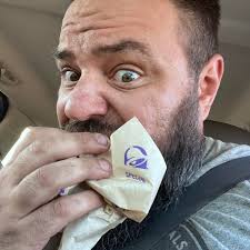 Seriously. Help UPDATE: there's no riving knife because it literally  doesn't have the attachment for one this it how it came