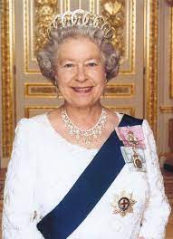 Queen Elizabeth Ii Here And Hair For Sixty Years Queen Elizabeth Queen Elizabeth Ii Queen Of England