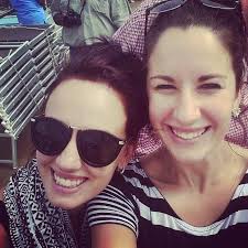 Simone (@Simone_N_Turner)