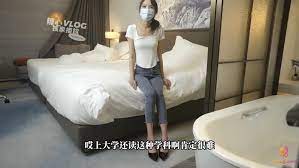 新片速遞】✿高端名妓猎人✿ 斯文禽兽大神大学生猎艳企划女大学生暑假上门援交纤长玉腿窈窕身材后入激怼直呼受不了[1.01GMP419:52] |  國內原創-