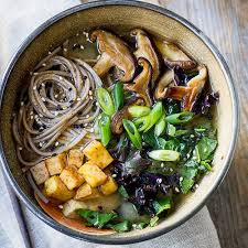 De Beaux Et Bons Ramen Comme Au Japon Elle A Table Recette Ramen Cuisine Asiatique Nourriture Asiatique