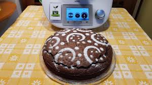 Insomma ho capito che la torta al cioccolato piace tanto, ma proprio tanto. Torta Soffice Al Cioccolato Fondente E Ricotta Per Bimby Tm6 Tm5 Tm31 Youtube