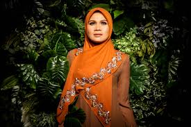 Tutorial tudung bawal bidang 60. Sebelum Jual Tudung Rm20 000 Pengasas Bawal Exclusive Pernah Jual Tudung Rm5 Di Jalan Tar Pepatung