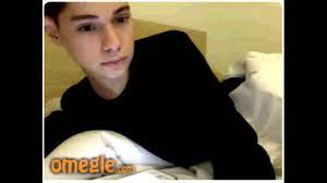 19 yo showing his nice cock - XNXX.COM