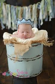 ولي العهد الكروشيه حديثي الولادة طفل رضيع ولي العهد صور الدعامة الوليد بيبي ولي العهد In 2020 Newborn Crown Crown Baby Boy Baby Crown