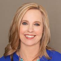 Kelli Tomlin, Sales Manager