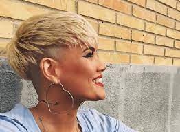 .kurzhaarfrisuren 2020 damen frisuren | bob frisuren frauen frisuren #kurzhaarfrisuren #kurzhaarfrisuren2020 #frisur #frisuren #shorthair #shorthairstyles #frisuren2020 #kurzehaare. Fraulich Frisuren Fur Die Frau Frisuren Haare Frisuren Damen