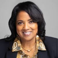 Iris Newman's Instagram, Twitter & Facebook