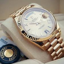 Repost Diamondclubmiami Get Repost How About This One Rolex Day Date 40 With Champagne Dial 305 377 3335 Www Luxury Watches For Men Rolex Rolex Day Date