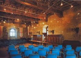 E' composto da un'ampia zona giorno che comprende la cucina e il salotto, una camera da letto e un servizio. Castello Di Grinzane Cavour