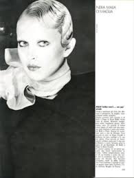 Vogue Italia April 1974 : Carole Singleton by Barry Lategan