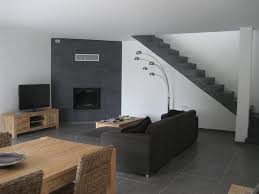 Ultra résistantes et faciles à appliquer, nos peintures de rénovation pour carrelage ne craindront ni l'humidité, ni les coups. Anakainish Spitioy 8essalonikh Carrelage Gris Anthracite Carrelage Gris Chambre Avec Mur Blanc